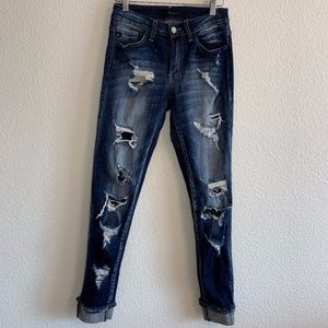 KanCan Distressed Capris